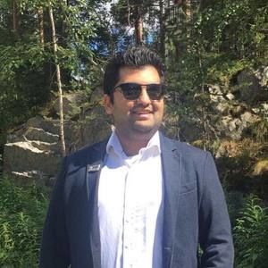 Meet your Posher, Qaseem